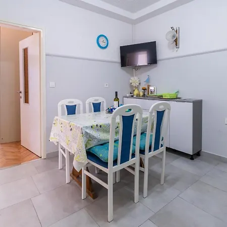 With A Parking Space Lovran, Opatija - 2342 Apartment
